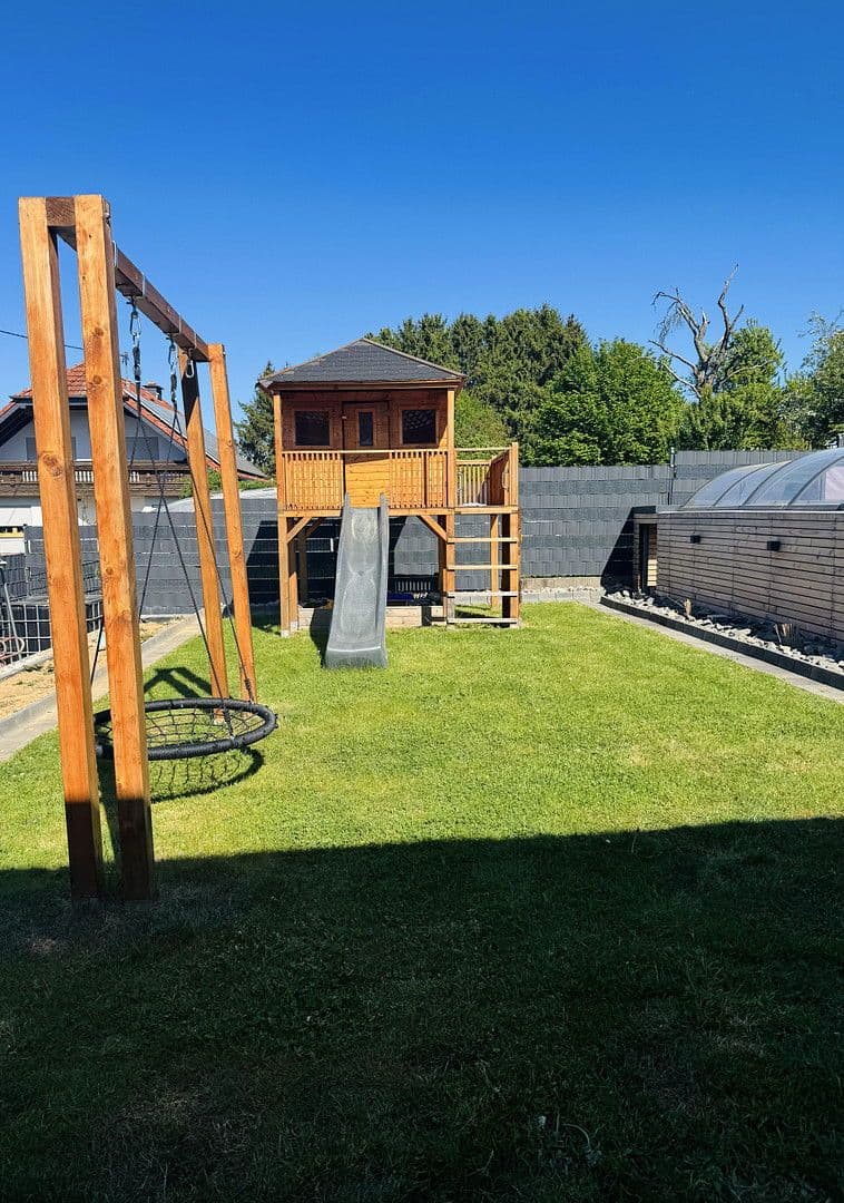 Predaj domu 205 m², pozemek 1.100 m², Steiningen, Porýnie-Falcko Predaj domu 205 m², pozemek 1.100 m², Steiningen, Porýnie-Falcko