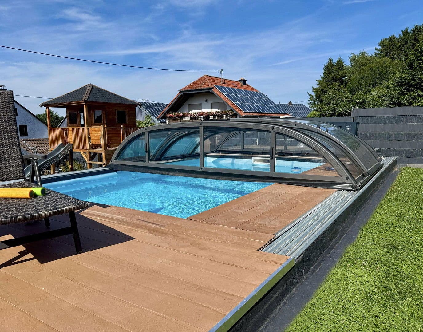 Predaj domu 205 m², pozemek 1.100 m², Steiningen, Porýnie-Falcko Predaj domu 205 m², pozemek 1.100 m², Steiningen, Porýnie-Falcko