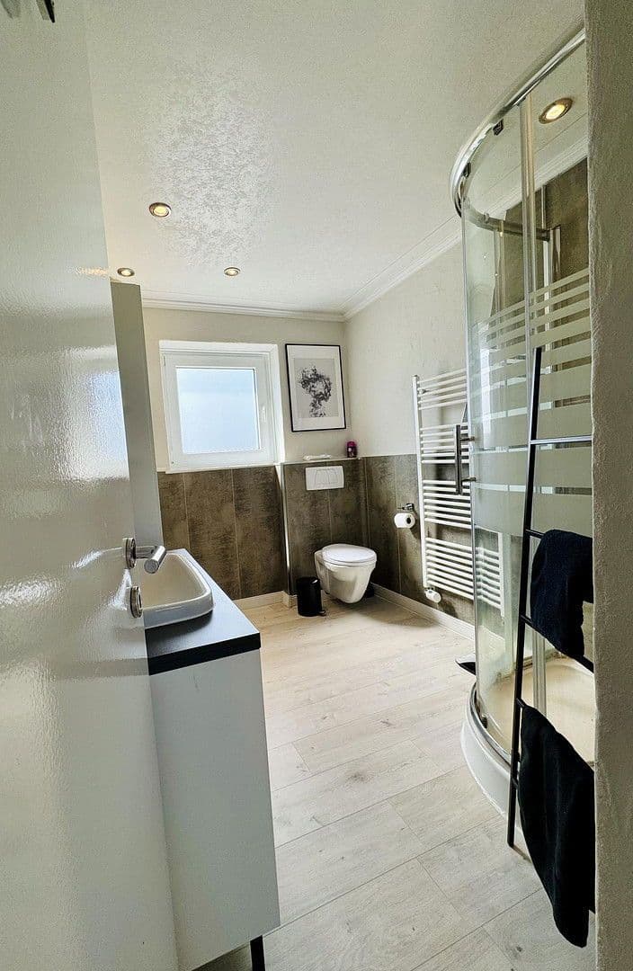 Predaj domu 205 m², pozemek 1.100 m², Steiningen, Porýnie-Falcko Predaj domu 205 m², pozemek 1.100 m², Steiningen, Porýnie-Falcko