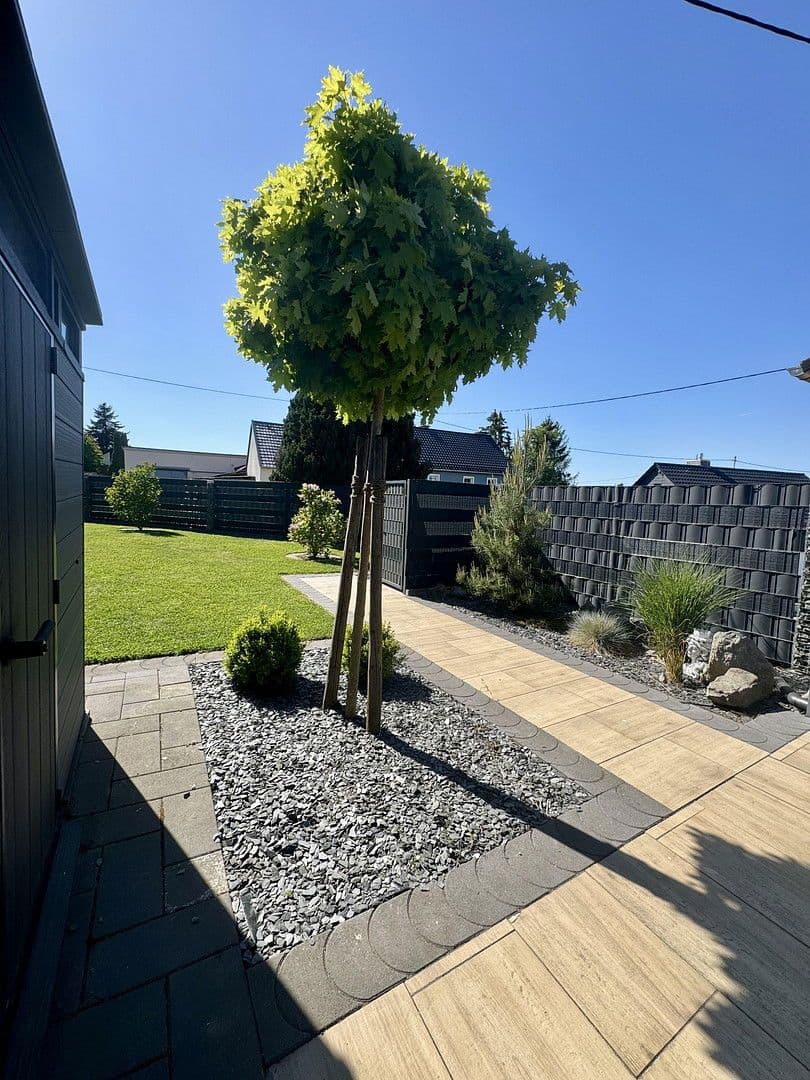 Predaj domu 205 m², pozemek 1.100 m², Steiningen, Porýnie-Falcko Predaj domu 205 m², pozemek 1.100 m², Steiningen, Porýnie-Falcko