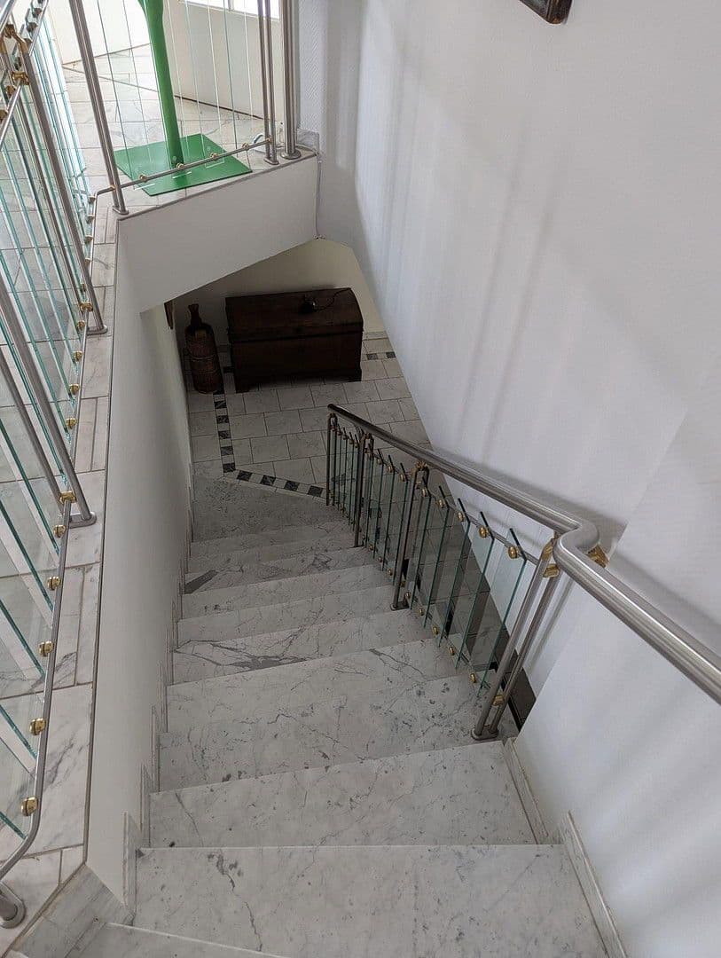 Prenájom domu 170 m², pozemek 3.000 m², Rinteln, Dolné Sasko Prenájom domu 170 m², pozemek 3.000 m², Rinteln, Dolné Sasko