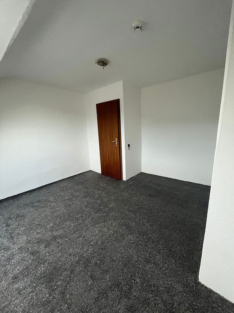 Prenájom bytu 2-izbový 65 m², Grabenstraße 6, Duisburg, Severné Porýnie - Westfálsko Prenájom bytu 2-izbový 65 m², Grabenstraße 6, Duisburg, Severné Porýnie - Westfálsko