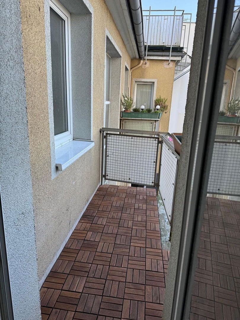 Prenájom bytu 3-izbový 64 m², Kölner Straße 228, Krefeld, Severné Porýnie - Westfálsko Prenájom bytu 3-izbový 64 m², Kölner Straße 228, Krefeld, Severné Porýnie - Westfálsko