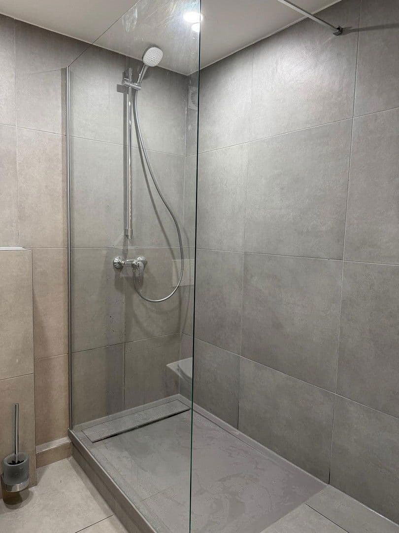 Prenájom bytu 3-izbový 64 m², Kölner Straße 228, Krefeld, Severné Porýnie - Westfálsko Prenájom bytu 3-izbový 64 m², Kölner Straße 228, Krefeld, Severné Porýnie - Westfálsko