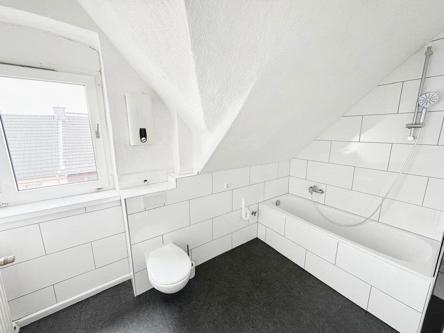 Prenájom bytu 5-izbový 105 m², Herne, Severné Porýnie - Westfálsko Prenájom bytu 5-izbový 105 m², Herne, Severné Porýnie - Westfálsko