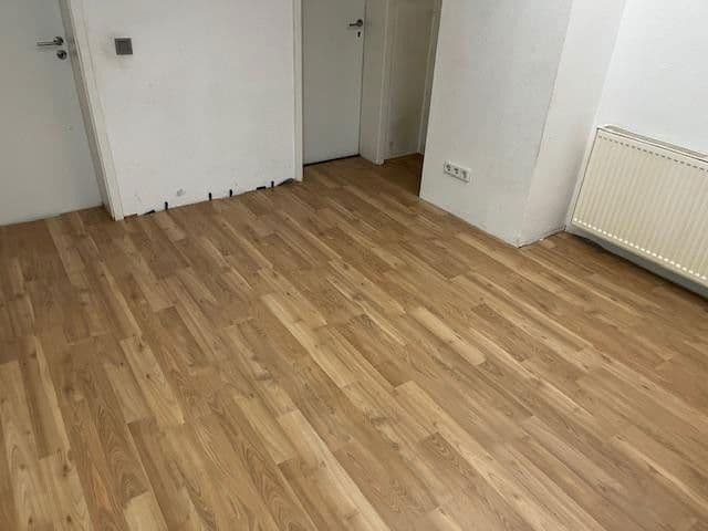 Prenájom bytu 5-izbový 90 m², Wörrstadt, Porýnie-Falcko Prenájom bytu 5-izbový 90 m², Wörrstadt, Porýnie-Falcko