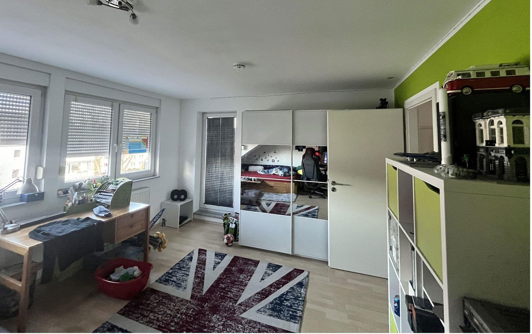 Prenájom bytu 4-izbový 120 m², Hannover, Dolné Sasko Prenájom bytu 4-izbový 120 m², Hannover, Dolné Sasko