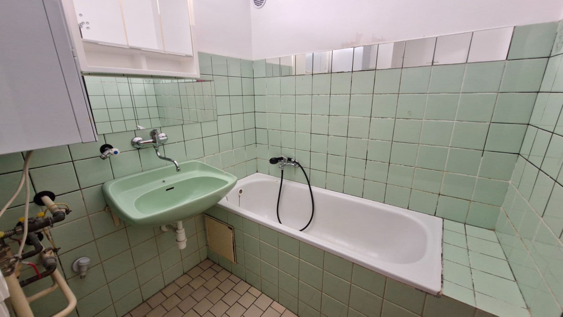 Prenájom bytu 3-izbový 71 m², Poláčkova, Říčany, Středočeský kraj Prenájom bytu 3-izbový 71 m², Poláčkova, Říčany, Středočeský kraj