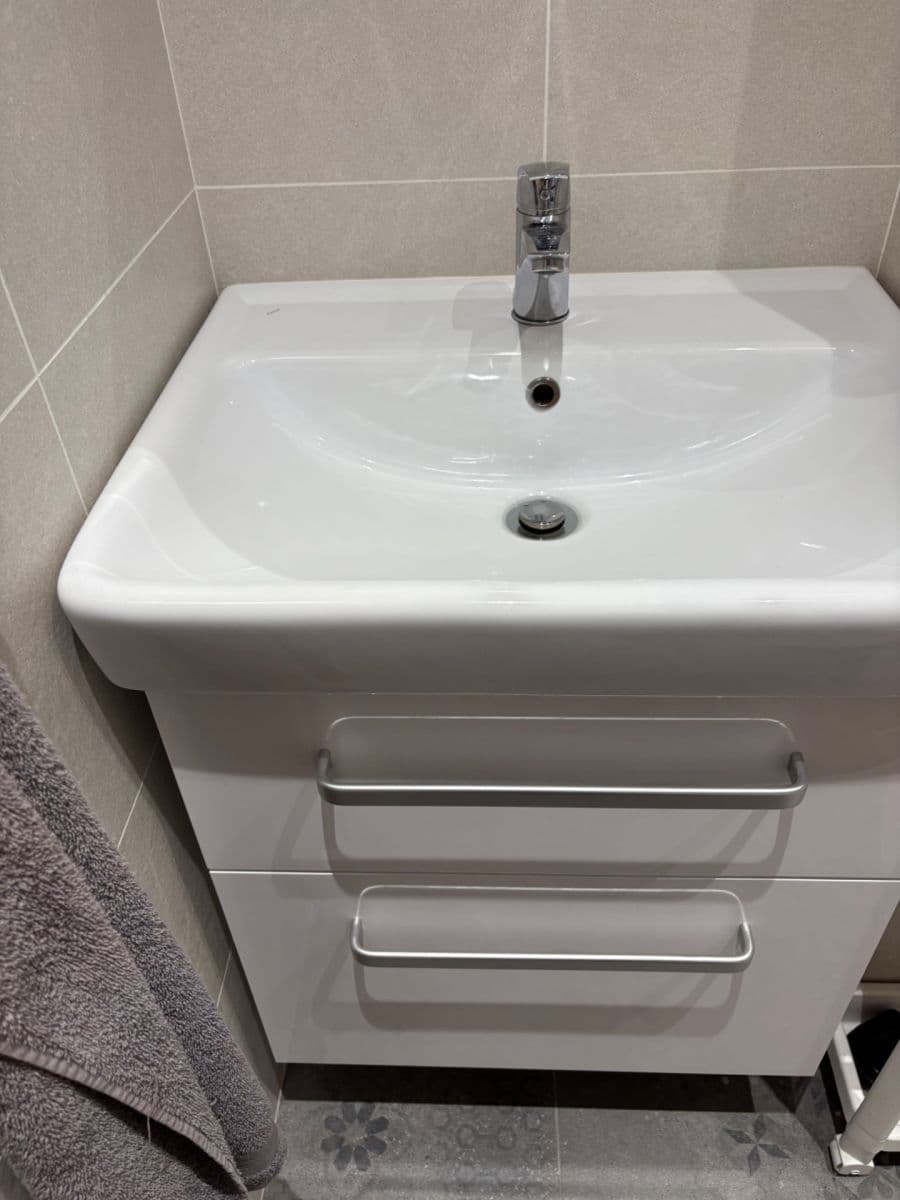 Prenájom bytu 3-izbový 64 m², Nepomucká, Praha, Praha Prenájom bytu 3-izbový 64 m², Nepomucká, Praha, Praha