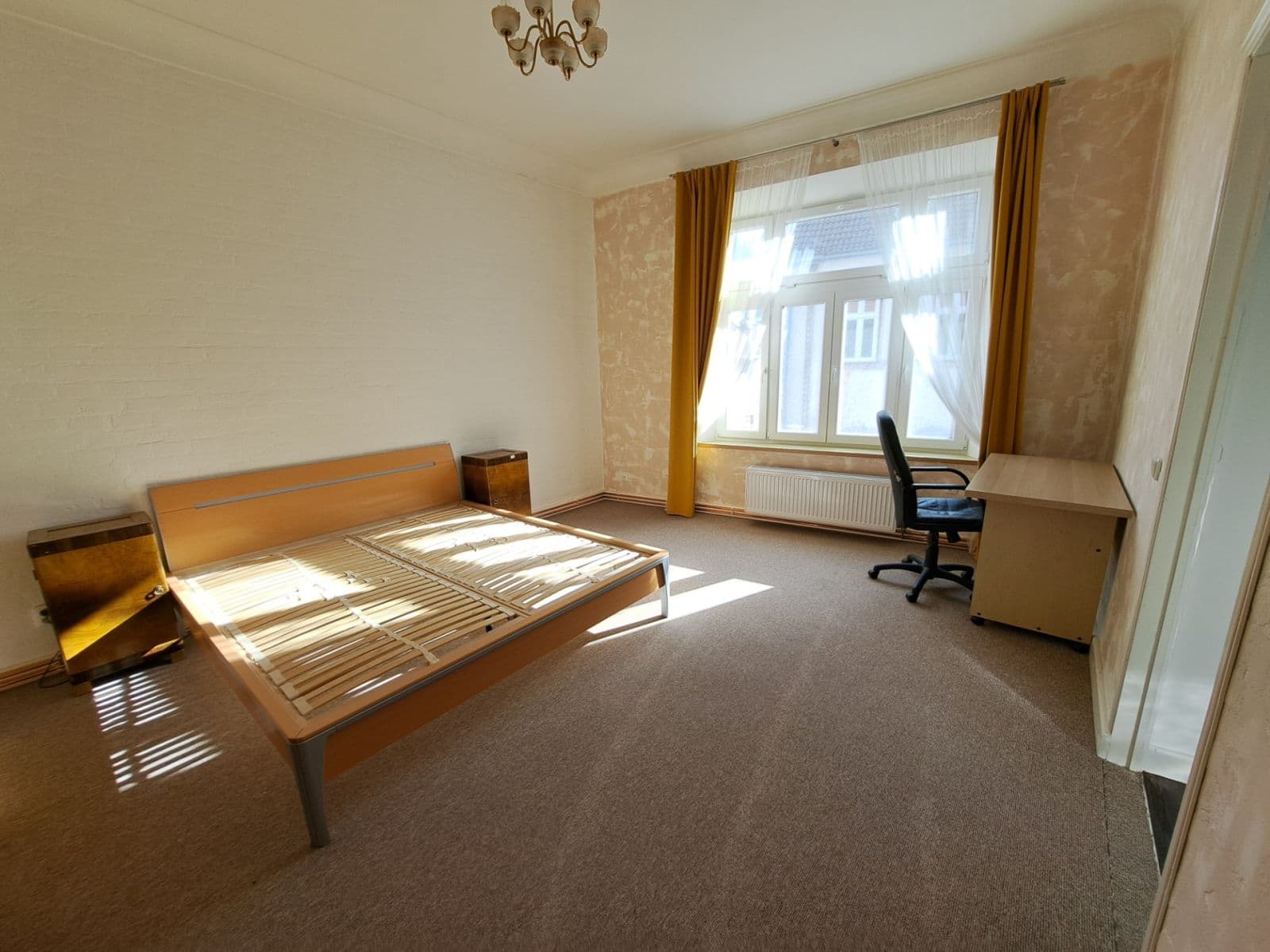 Prenájom bytu 3-izbový 105 m², Žatecká, Jesenice, Středočeský kraj Prenájom bytu 3-izbový 105 m², Žatecká, Jesenice, Středočeský kraj