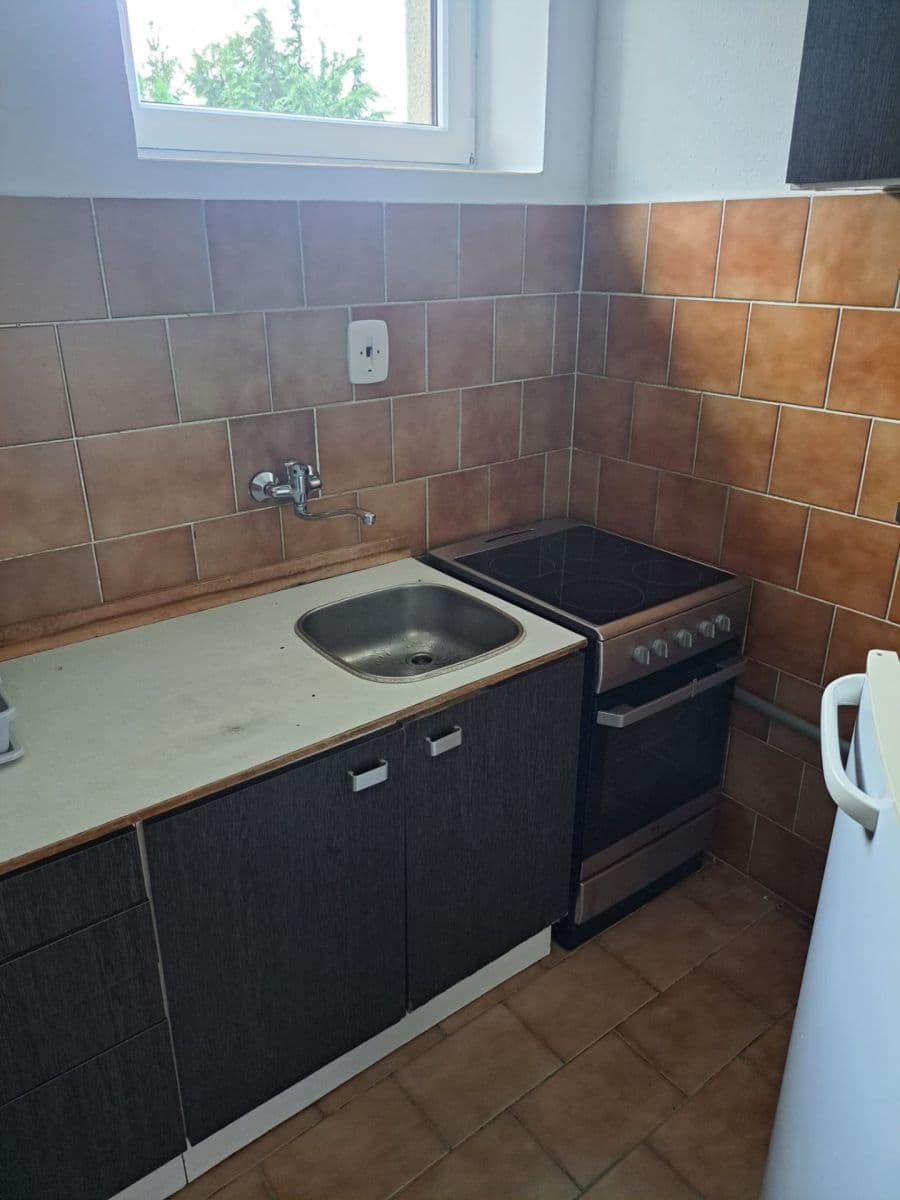 Prenájom bytu 2-izbový 70 m², Nad Pomníkem, Praha, Praha Prenájom bytu 2-izbový 70 m², Nad Pomníkem, Praha, Praha