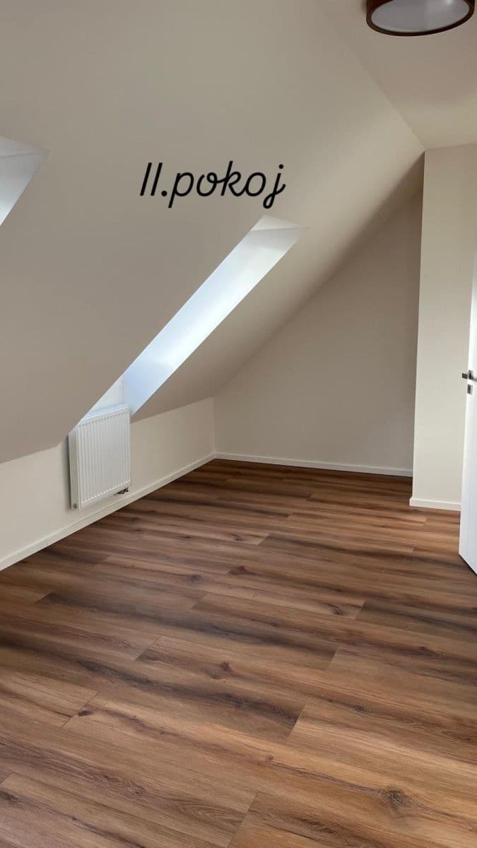 Prenájom bytu 3-izbový 90 m², Šlikova, Praha, Praha Prenájom bytu 3-izbový 90 m², Šlikova, Praha, Praha