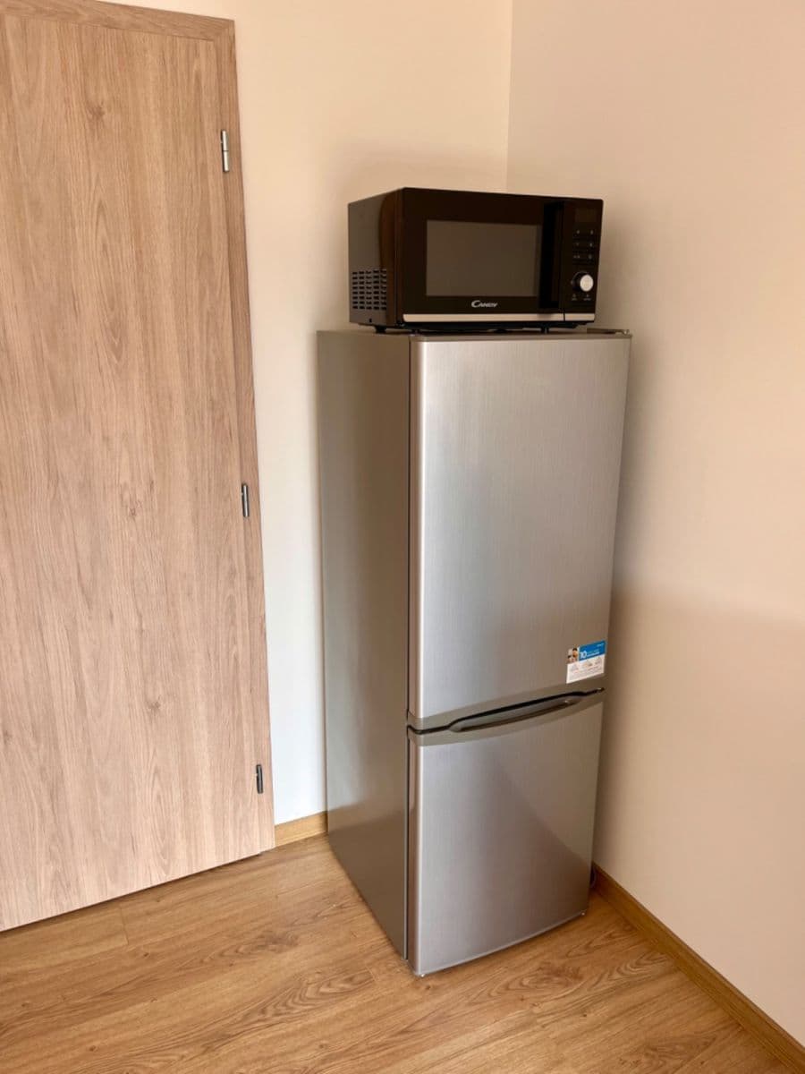 Prenájom bytu 1-izbový 36 m², Lázeňská, Slaný, Středočeský kraj Prenájom bytu 1-izbový 36 m², Lázeňská, Slaný, Středočeský kraj