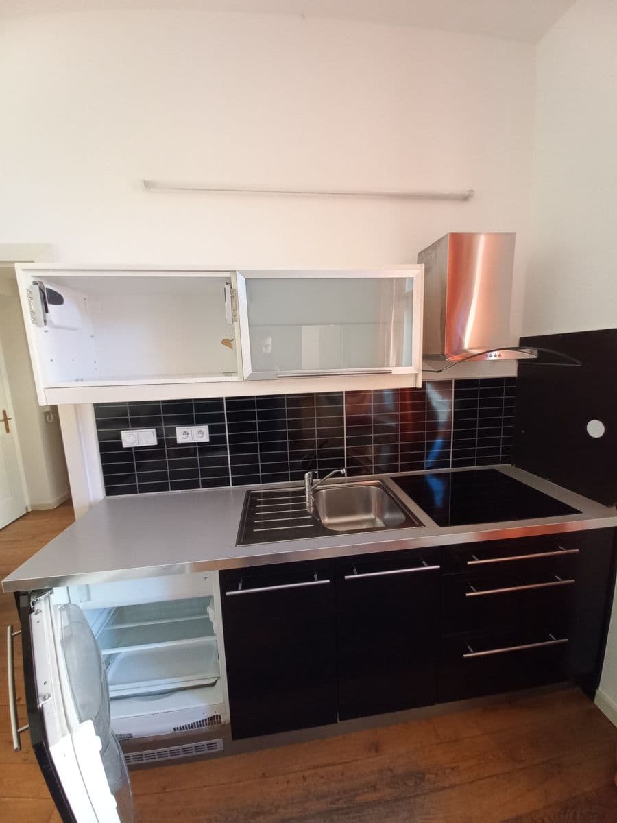 Prenájom bytu 2-izbový 48 m², U Božích bojovníků, Praha, Praha Prenájom bytu 2-izbový 48 m², U Božích bojovníků, Praha, Praha