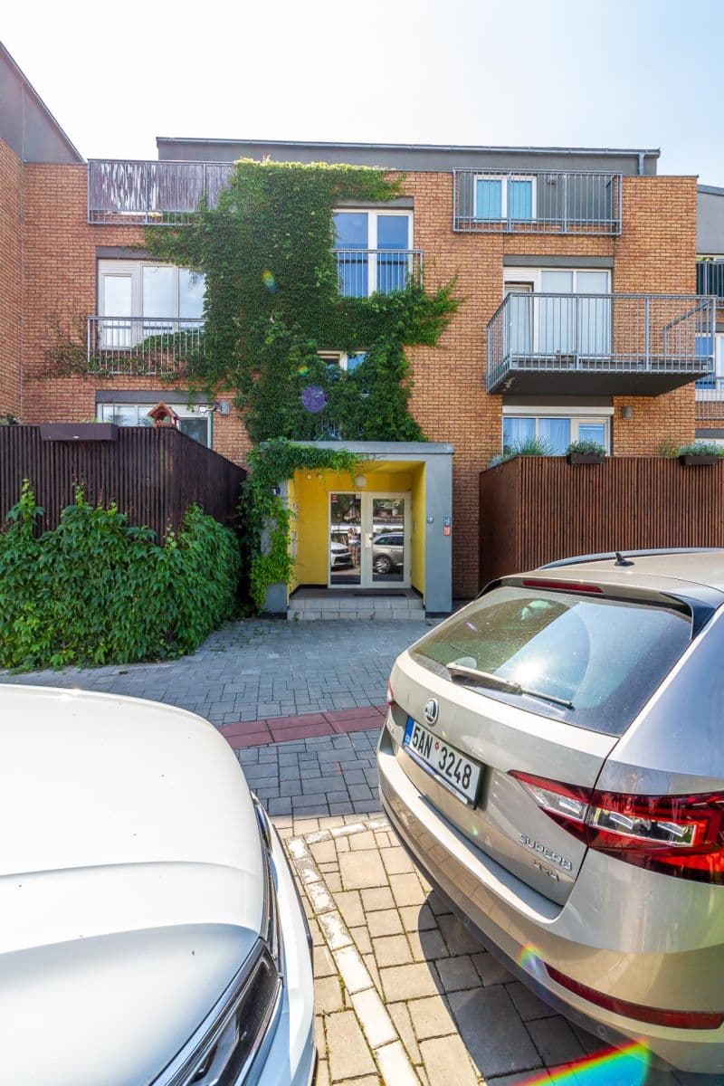 Predaj bytu 2-izbový 52 m², Hulanova, Praha, Praha Predaj bytu 2-izbový 52 m², Hulanova, Praha, Praha