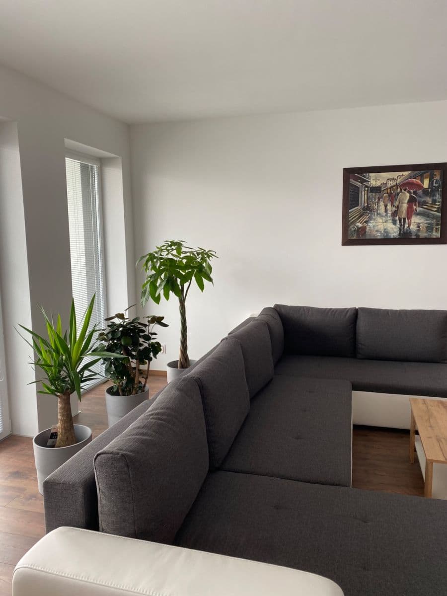 Prenájom bytu 3-izbový 90 m², Orechová, Dunajská Lužná, Bratislavský kraj Prenájom bytu 3-izbový 90 m², Orechová, Dunajská Lužná, Bratislavský kraj