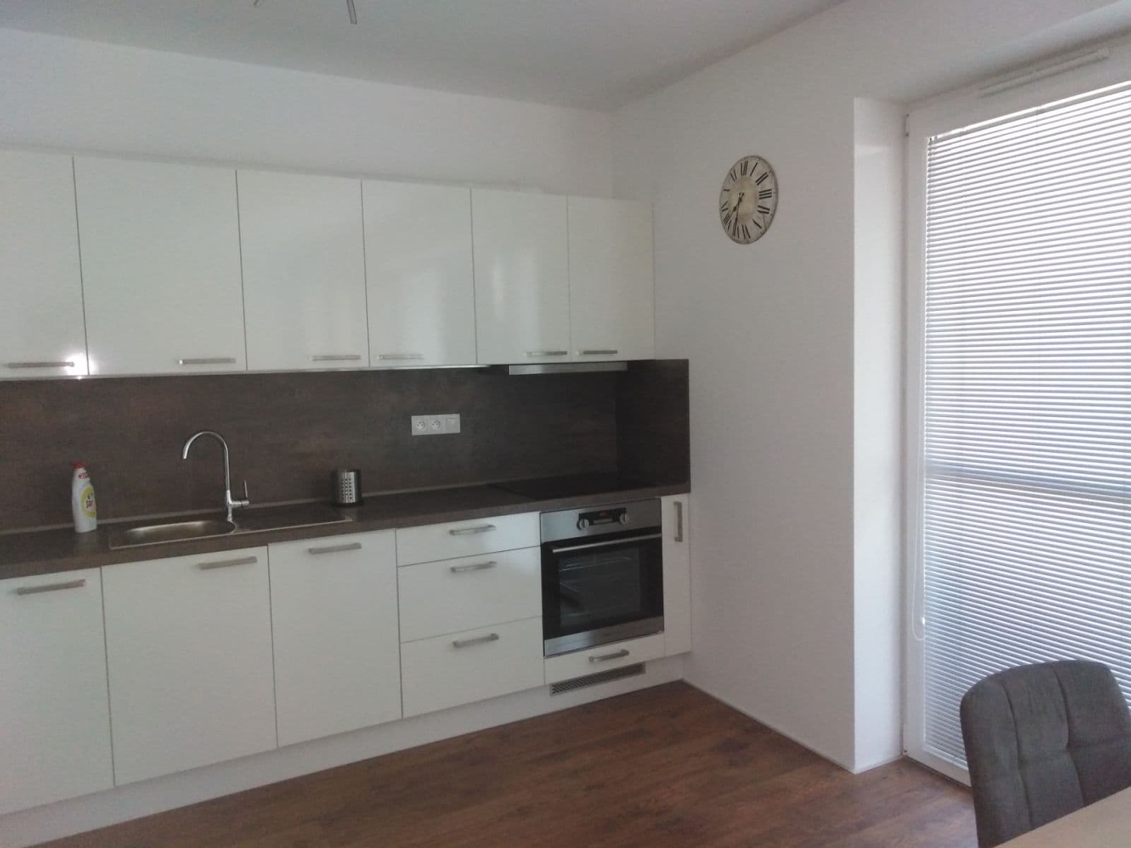 Prenájom bytu 3-izbový 90 m², Orechová, Dunajská Lužná, Bratislavský kraj Prenájom bytu 3-izbový 90 m², Orechová, Dunajská Lužná, Bratislavský kraj