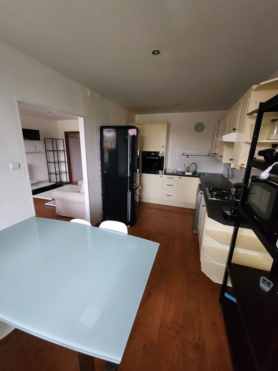 Prenájom bytu 3-izbový 68 m², K Lipám, Praha, Praha Prenájom bytu 3-izbový 68 m², K Lipám, Praha, Praha