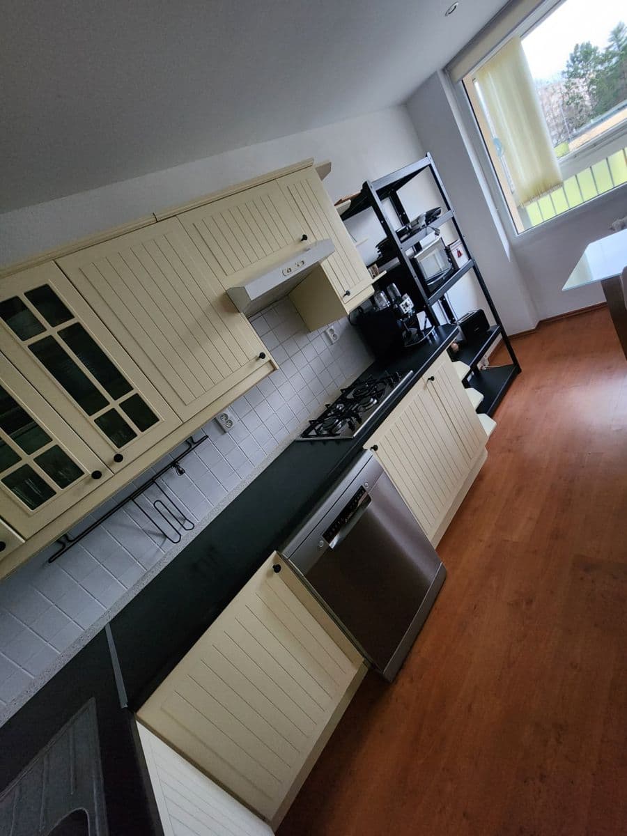 Prenájom bytu 3-izbový 68 m², K Lipám, Praha, Praha Prenájom bytu 3-izbový 68 m², K Lipám, Praha, Praha