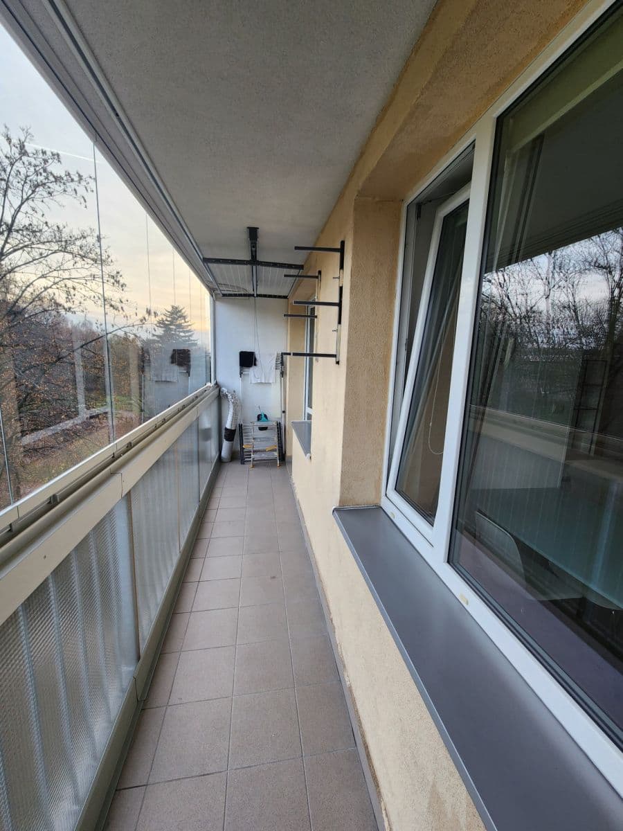 Prenájom bytu 3-izbový 68 m², K Lipám, Praha, Praha Prenájom bytu 3-izbový 68 m², K Lipám, Praha, Praha