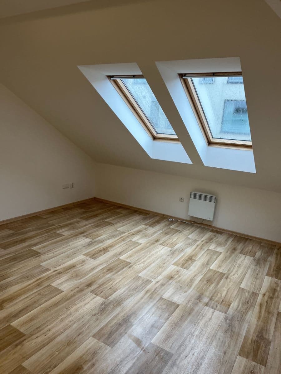 Prenájom bytu 1-izbový 34 m², Vlhká, Brno, Jihomoravský kraj Prenájom bytu 1-izbový 34 m², Vlhká, Brno, Jihomoravský kraj
