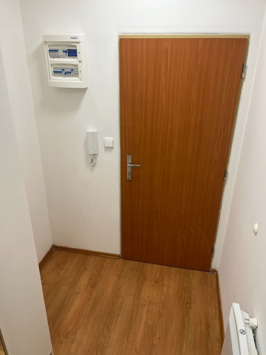 Prenájom bytu 1-izbový 34 m², Vlhká, Brno, Jihomoravský kraj Prenájom bytu 1-izbový 34 m², Vlhká, Brno, Jihomoravský kraj