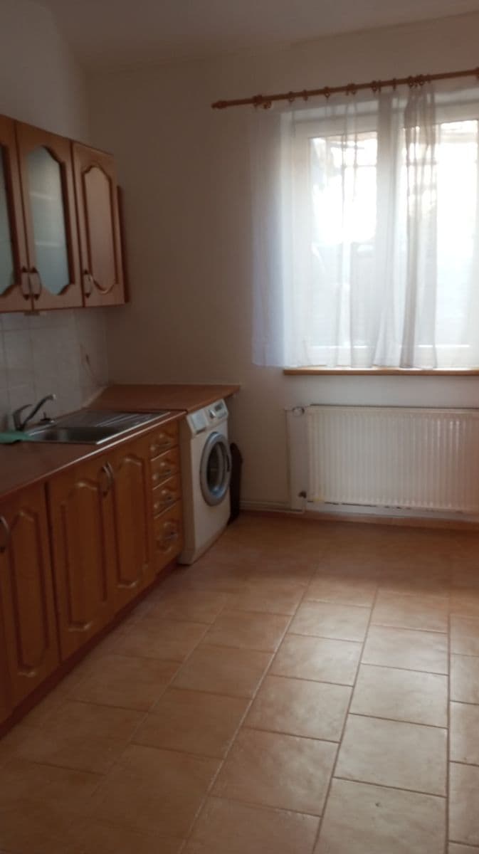 Prenájom bytu 3-izbový 72 m², Ve Střešovičkách, Praha, Praha Prenájom bytu 3-izbový 72 m², Ve Střešovičkách, Praha, Praha