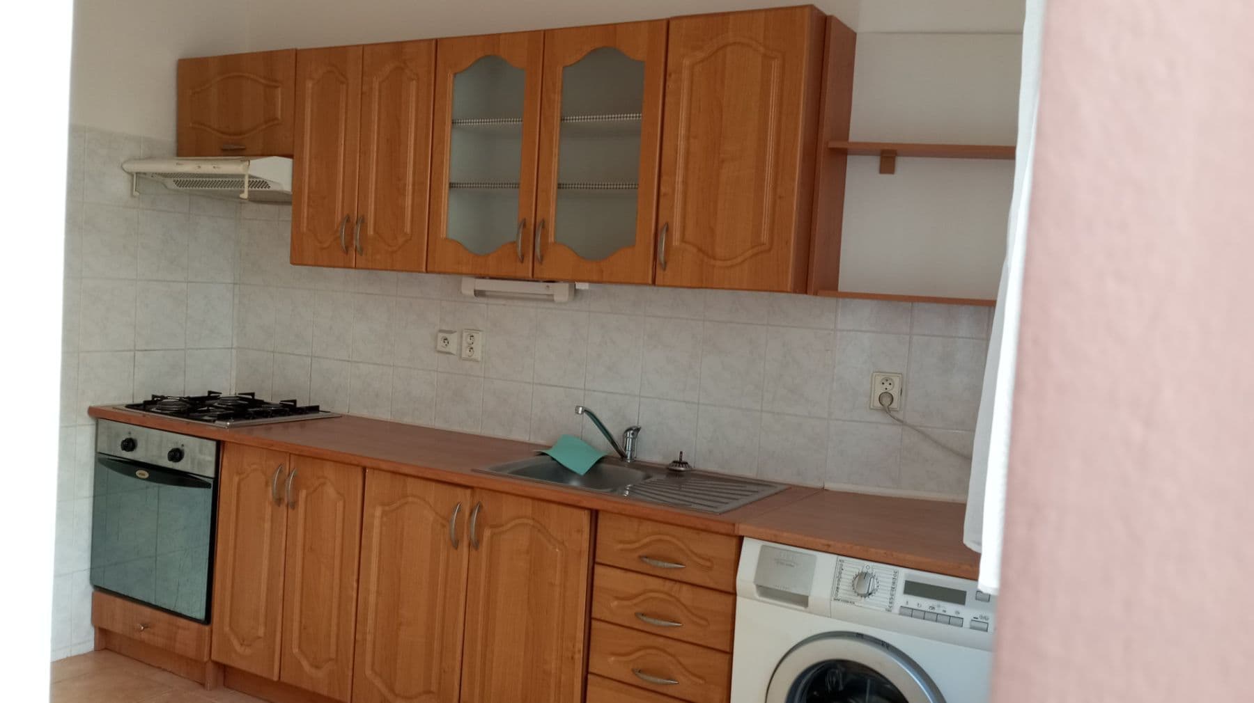 Prenájom bytu 3-izbový 72 m², Ve Střešovičkách, Praha, Praha Prenájom bytu 3-izbový 72 m², Ve Střešovičkách, Praha, Praha