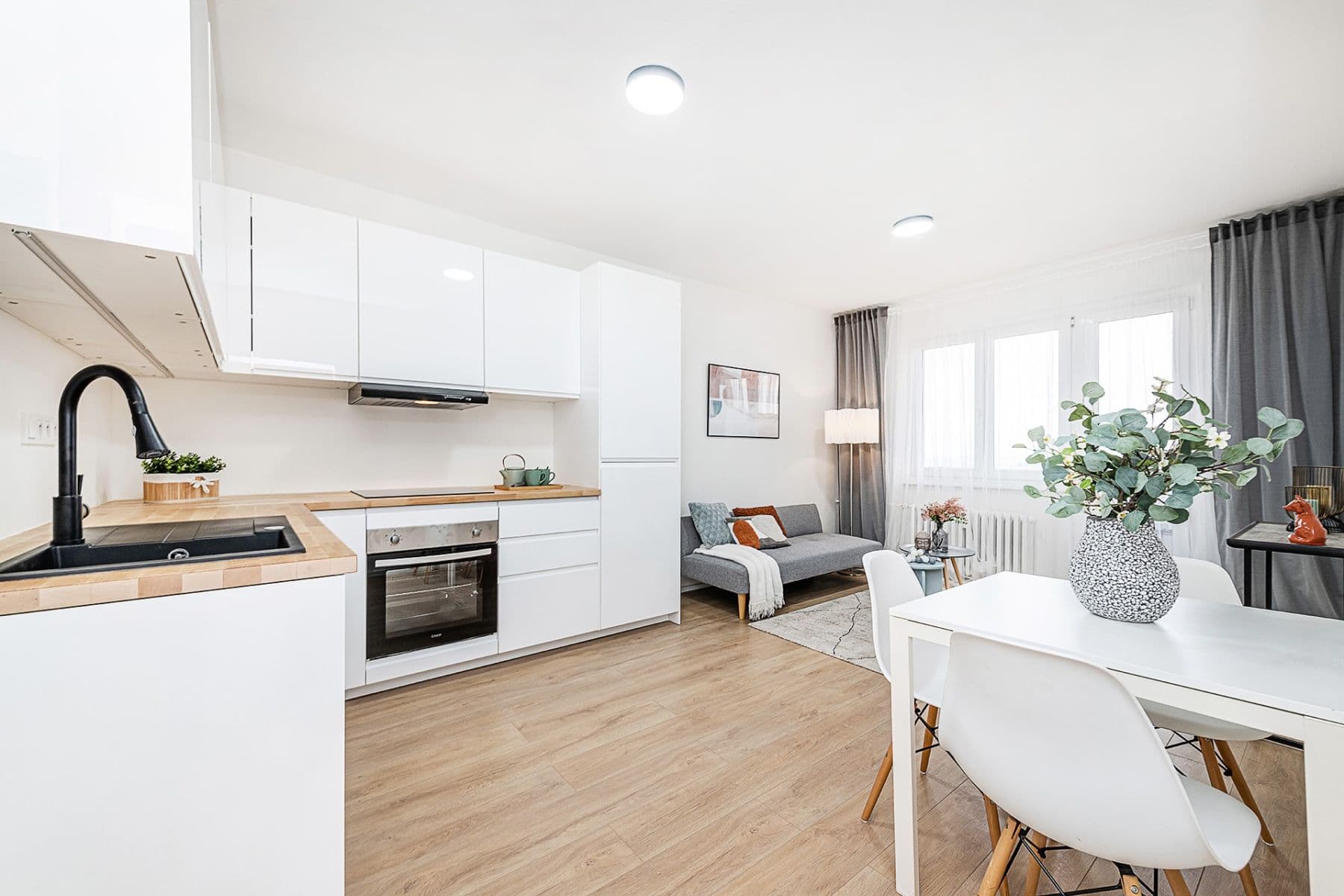 Predaj bytu 3-izbový 55 m², Syrská, Praha, Praha Predaj bytu 3-izbový 55 m², Syrská, Praha, Praha