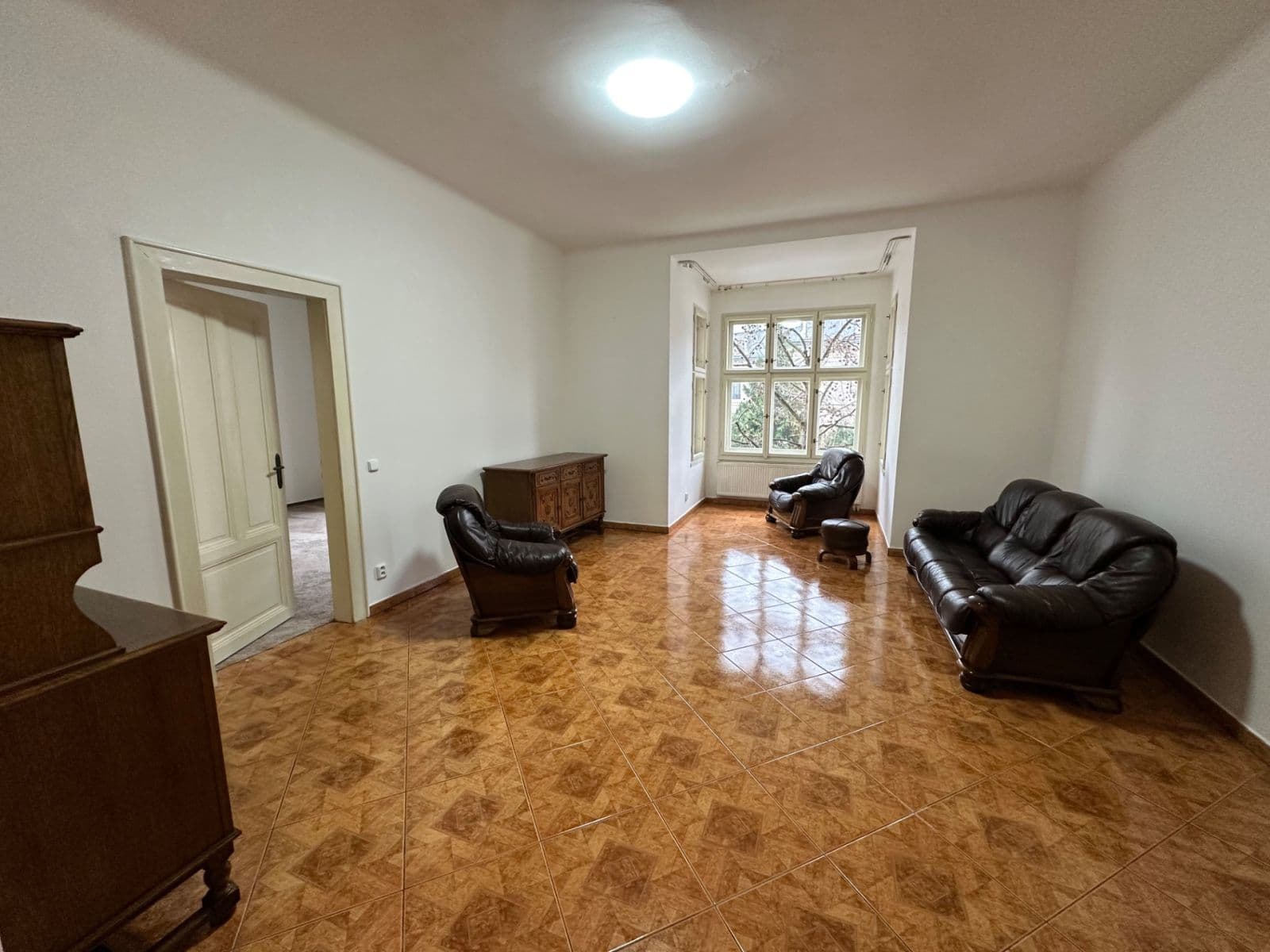 Prenájom bytu 4-izbový 144 m², Československé armády, Praha, Praha Prenájom bytu 4-izbový 144 m², Československé armády, Praha, Praha