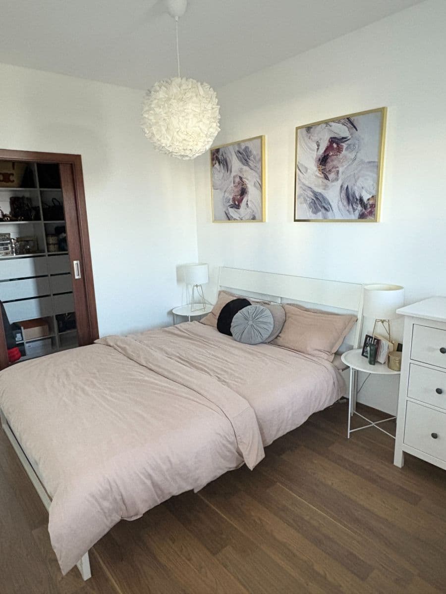 Prenájom bytu 2-izbový 57 m², Kryšpínova, Praha, Praha Prenájom bytu 2-izbový 57 m², Kryšpínova, Praha, Praha