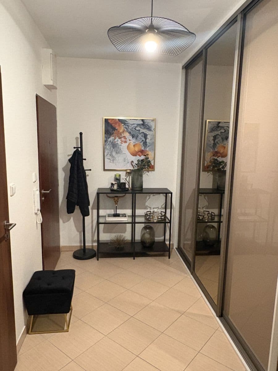 Prenájom bytu 2-izbový 57 m², Kryšpínova, Praha, Praha Prenájom bytu 2-izbový 57 m², Kryšpínova, Praha, Praha