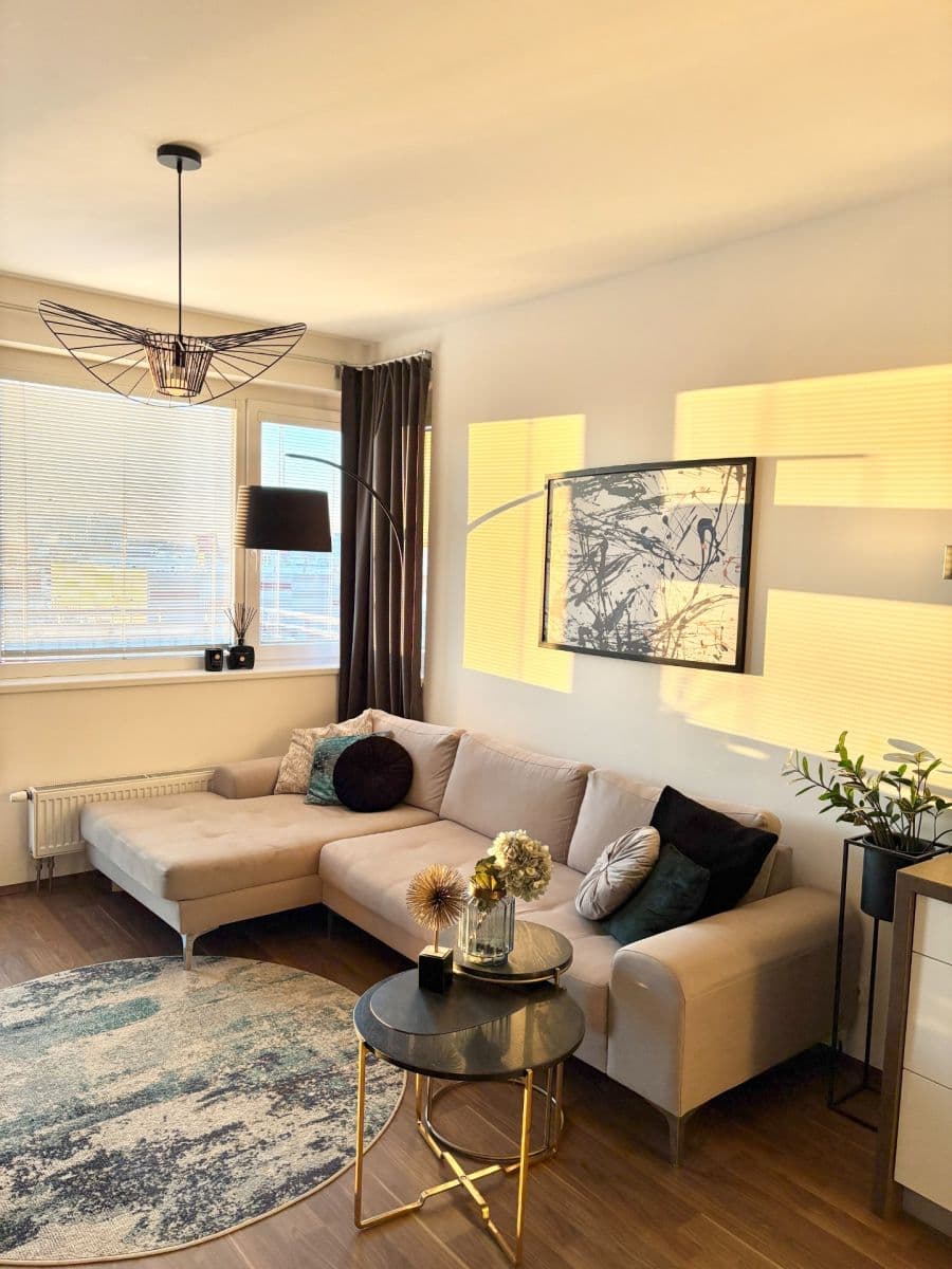 Prenájom bytu 2-izbový 57 m², Kryšpínova, Praha, Praha Prenájom bytu 2-izbový 57 m², Kryšpínova, Praha, Praha