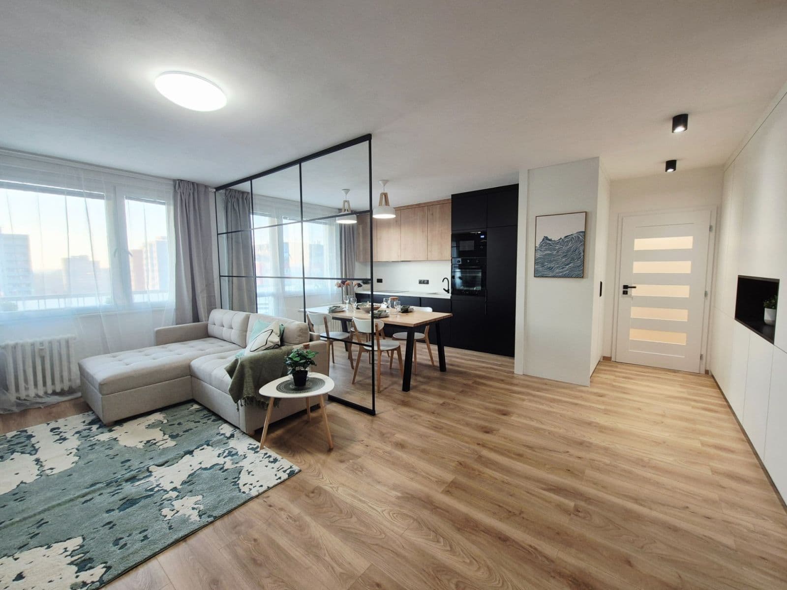 Predaj bytu 3-izbový 80 m², nábřeží Závodu míru, Pardubice, Pardubický kraj Predaj bytu 3-izbový 80 m², nábřeží Závodu míru, Pardubice, Pardubický kraj