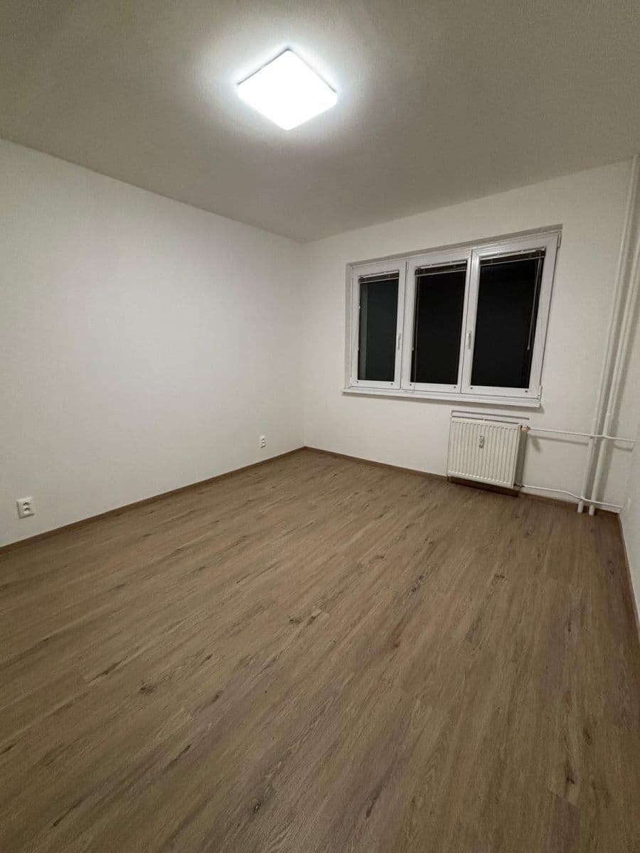 Prenájom bytu 2-izbový 55 m², U Krbu, Praha, Praha Prenájom bytu 2-izbový 55 m², U Krbu, Praha, Praha