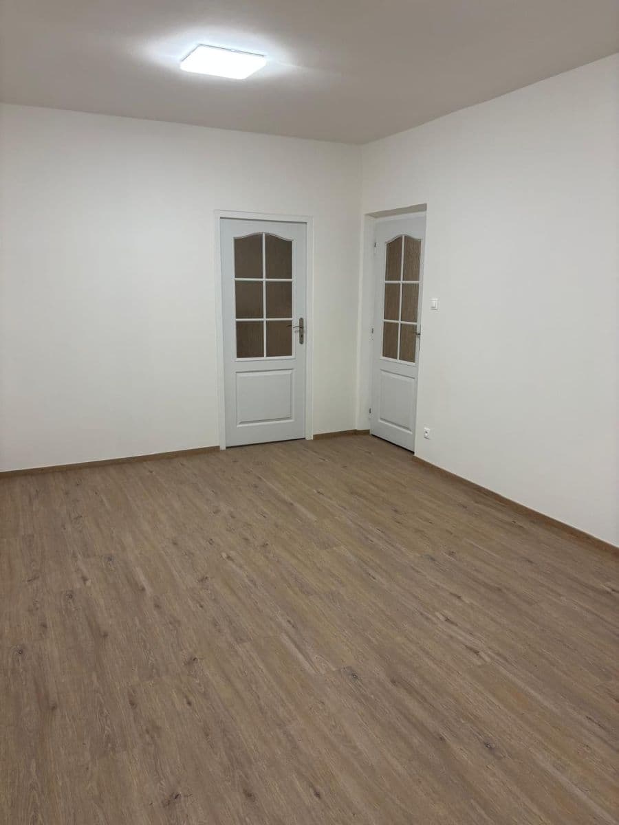 Prenájom bytu 2-izbový 55 m², U Krbu, Praha, Praha Prenájom bytu 2-izbový 55 m², U Krbu, Praha, Praha