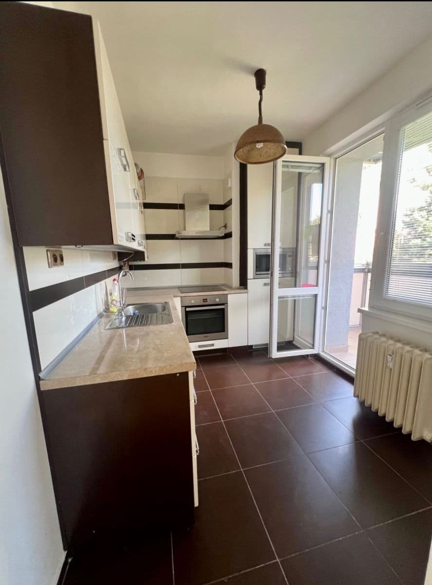 Prenájom bytu 2-izbový 55 m², Máchova, Třinec, Moravskoslezský kraj Prenájom bytu 2-izbový 55 m², Máchova, Třinec, Moravskoslezský kraj