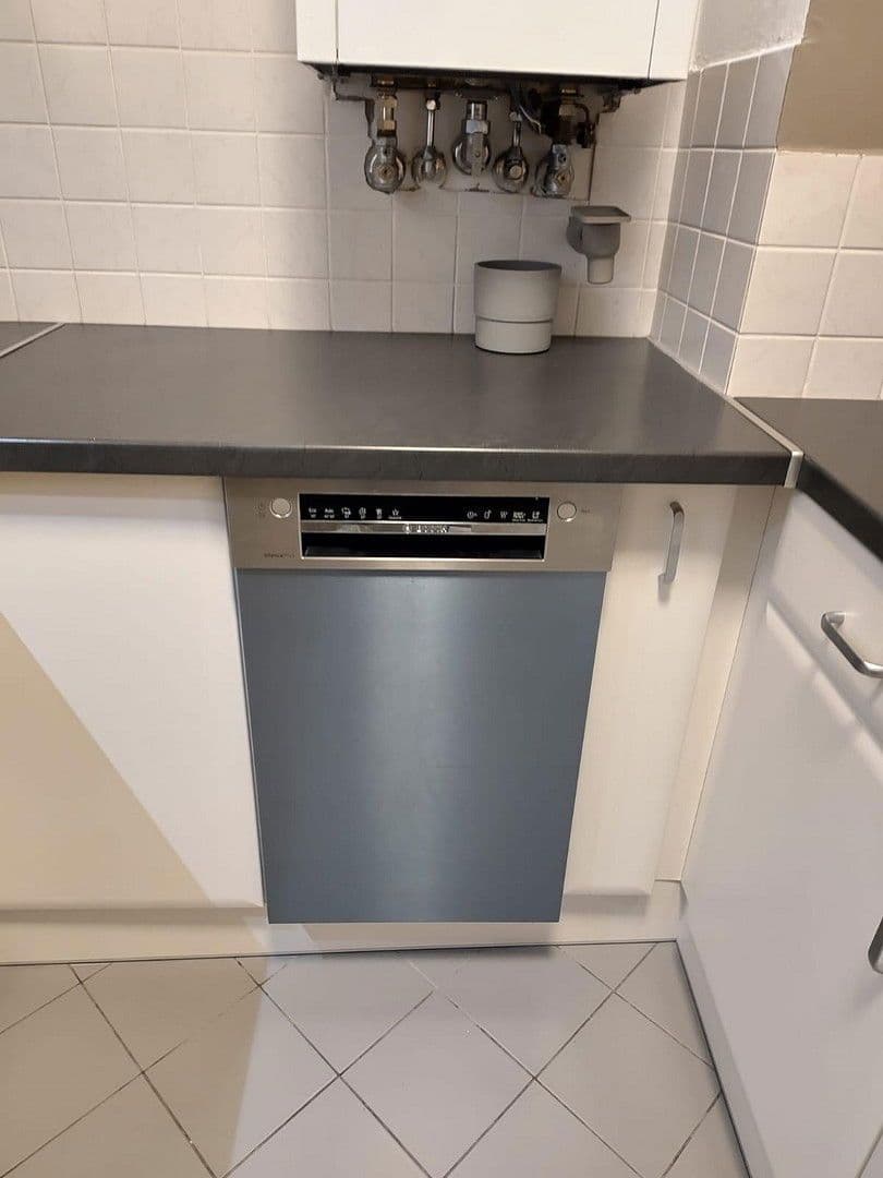 Prenájom bytu 2-izbový 68 m², Webgasse 21, Wien, Viedeň Prenájom bytu 2-izbový 68 m², Webgasse 21, Wien, Viedeň