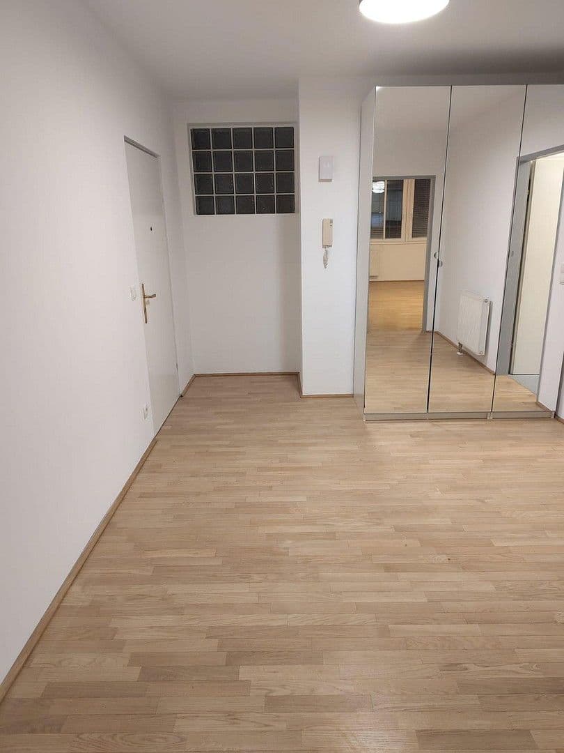 Prenájom bytu 2-izbový 68 m², Webgasse 21, Wien, Viedeň Prenájom bytu 2-izbový 68 m², Webgasse 21, Wien, Viedeň
