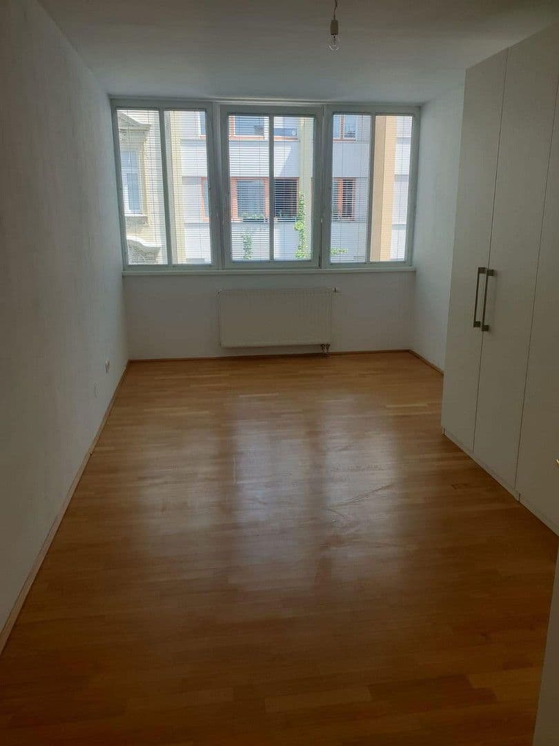 Prenájom bytu 2-izbový 68 m², Webgasse 21, Wien, Viedeň Prenájom bytu 2-izbový 68 m², Webgasse 21, Wien, Viedeň