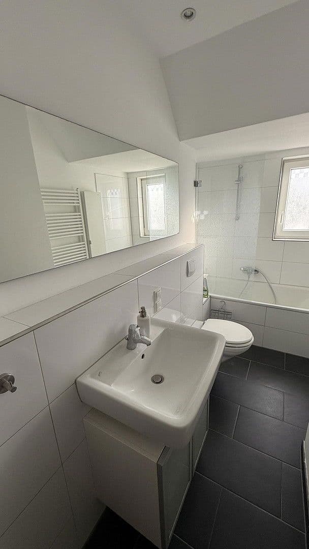 Prenájom bytu 3-izbový 70 m², Feuergraben 6, Hameln, Dolné Sasko Prenájom bytu 3-izbový 70 m², Feuergraben 6, Hameln, Dolné Sasko