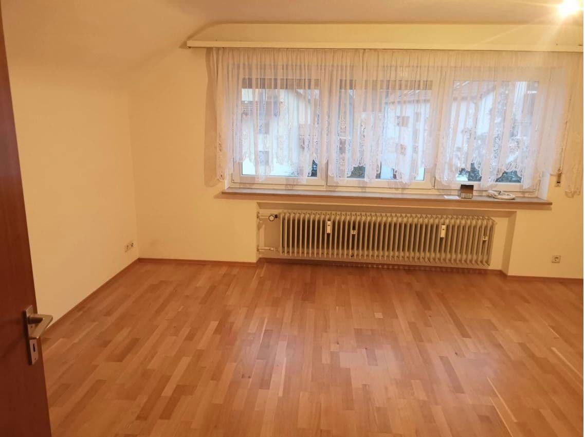 Prenájom bytu 2-izbový 63 m², Humboldtstr. 22, Leinfelden-Echterdingen, Bádensko-Wurttembersko Prenájom bytu 2-izbový 63 m², Humboldtstr. 22, Leinfelden-Echterdingen, Bádensko-Wurttembersko