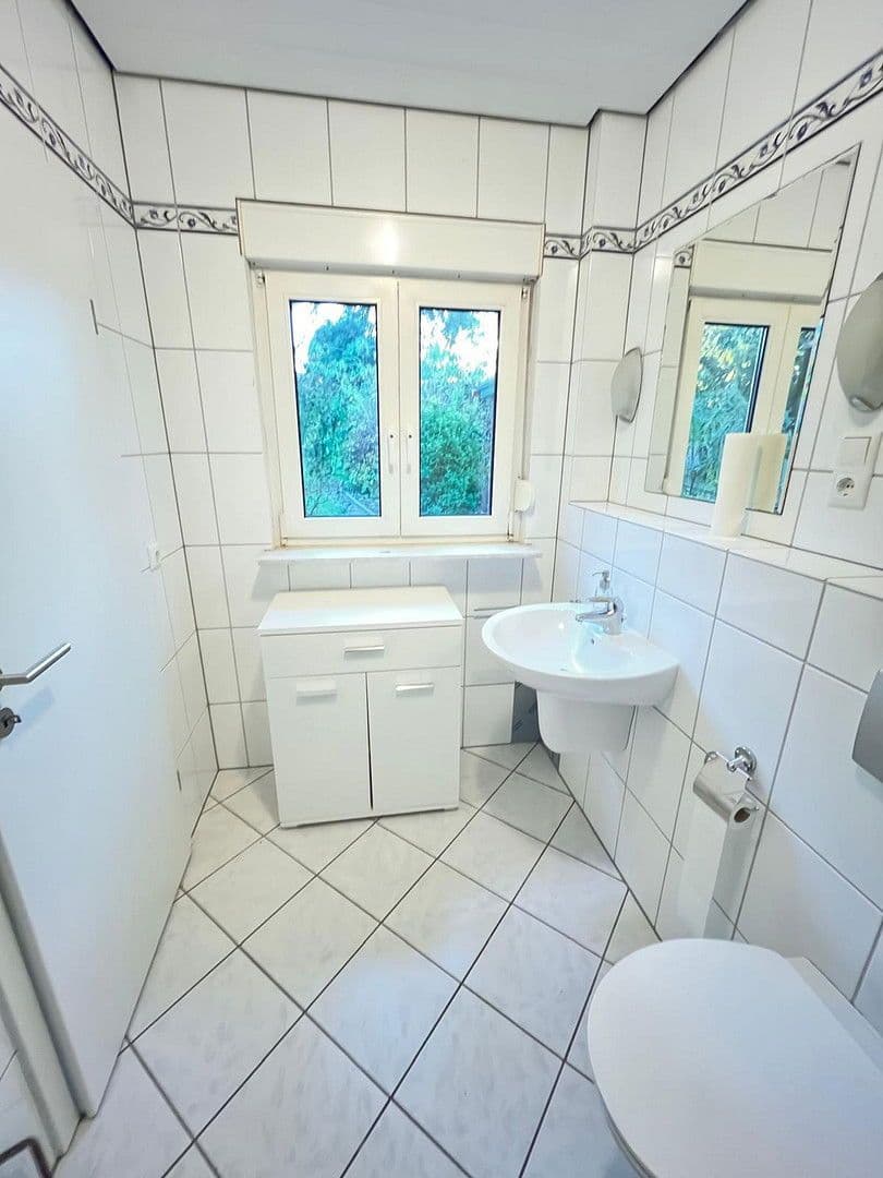 Predaj domu 120 m², pozemek 1.136 m², Stoßdorfer Straße 36, Hennef (Sieg), Severné Porýnie - Westfálsko Predaj domu 120 m², pozemek 1.136 m², Stoßdorfer Straße 36, Hennef (Sieg), Severné Porýnie - Westfálsko