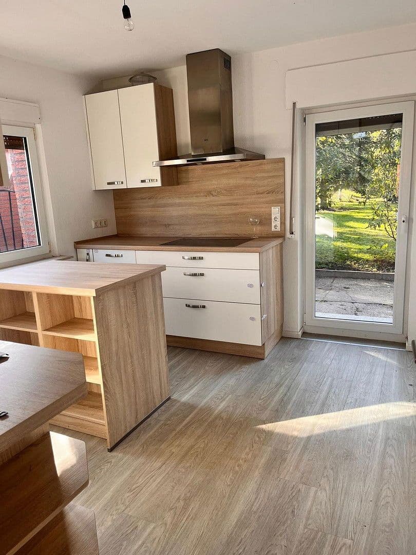 Predaj domu 120 m², pozemek 1.136 m², Stoßdorfer Straße 36, Hennef (Sieg), Severné Porýnie - Westfálsko Predaj domu 120 m², pozemek 1.136 m², Stoßdorfer Straße 36, Hennef (Sieg), Severné Porýnie - Westfálsko