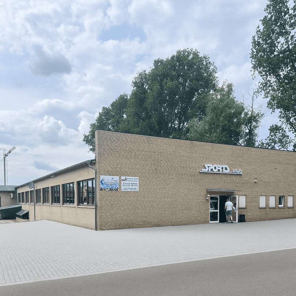 Predaj nebytového priestoru 4.300 m², Büchener Weg 119, Buchhorst, Šlezvicko-Holštajnsko Predaj nebytového priestoru 4.300 m², Büchener Weg 119, Buchhorst, Šlezvicko-Holštajnsko