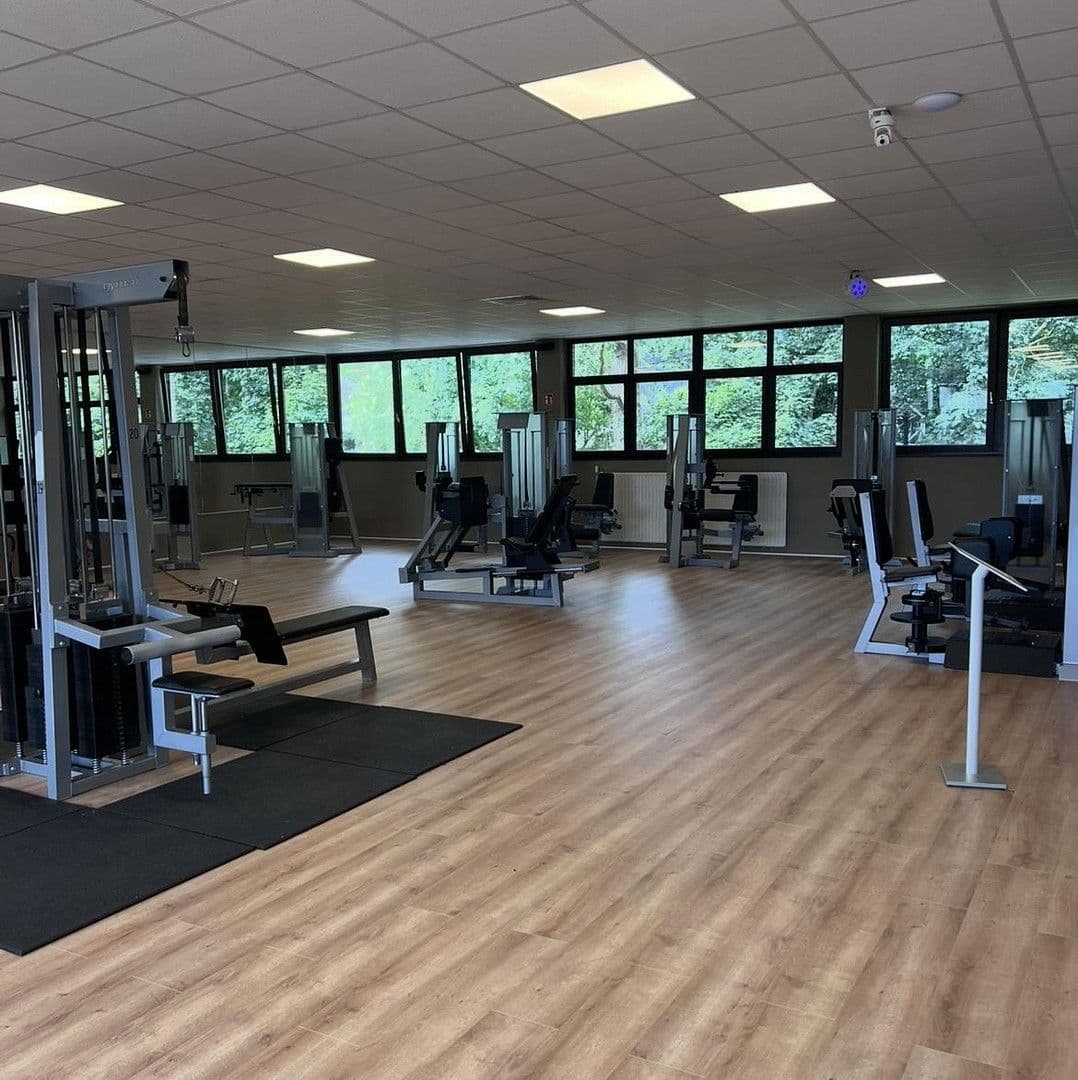 Predaj nebytového priestoru 4.300 m², Büchener Weg 119, Buchhorst, Šlezvicko-Holštajnsko Predaj nebytového priestoru 4.300 m², Büchener Weg 119, Buchhorst, Šlezvicko-Holštajnsko