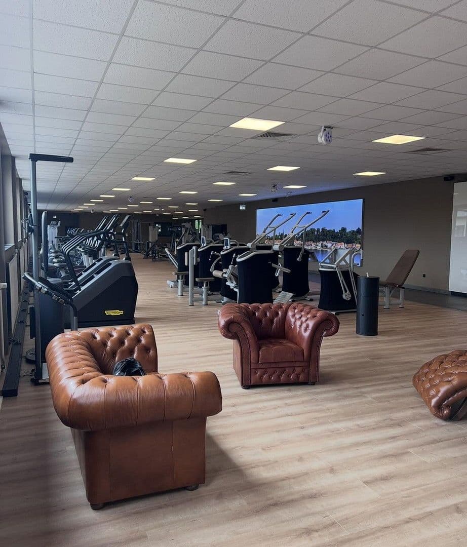 Predaj nebytového priestoru 4.300 m², Büchener Weg 119, Buchhorst, Šlezvicko-Holštajnsko Predaj nebytového priestoru 4.300 m², Büchener Weg 119, Buchhorst, Šlezvicko-Holštajnsko