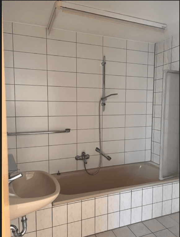 Prenájom bytu 2-izbový 56 m², Münsingen, Bádensko-Wurttembersko Prenájom bytu 2-izbový 56 m², Münsingen, Bádensko-Wurttembersko