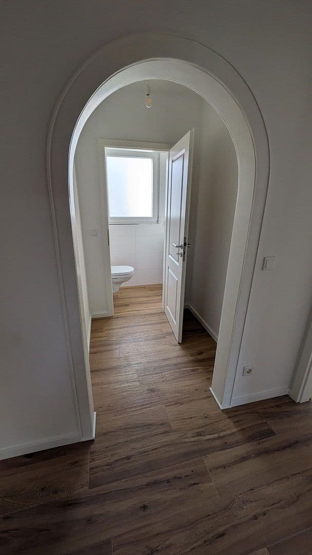 Prenájom bytu 5-izbový 156 m², Mülheim, Severné Porýnie - Westfálsko Prenájom bytu 5-izbový 156 m², Mülheim, Severné Porýnie - Westfálsko