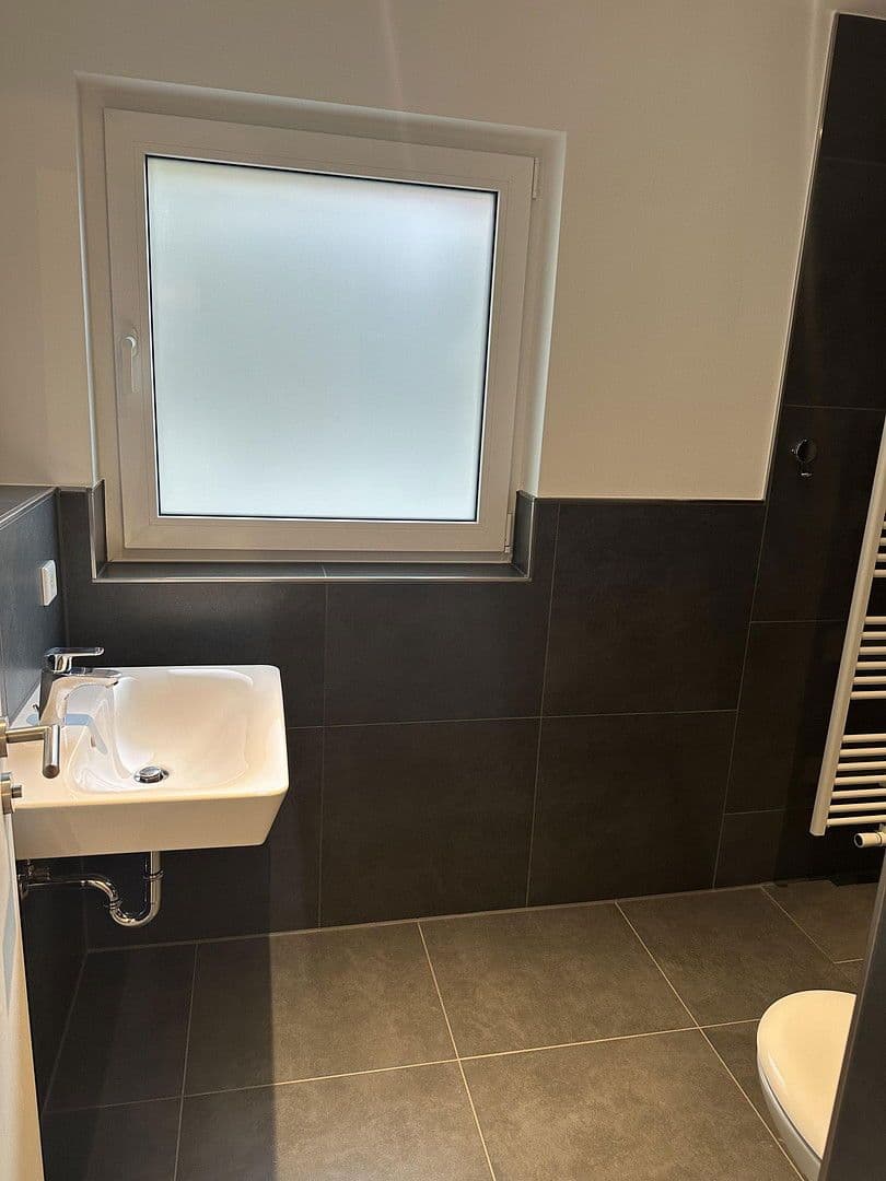 Prenájom bytu 2-izbový 60 m², Rösrather Str.700A, Köln, Severné Porýnie - Westfálsko Prenájom bytu 2-izbový 60 m², Rösrather Str.700A, Köln, Severné Porýnie - Westfálsko